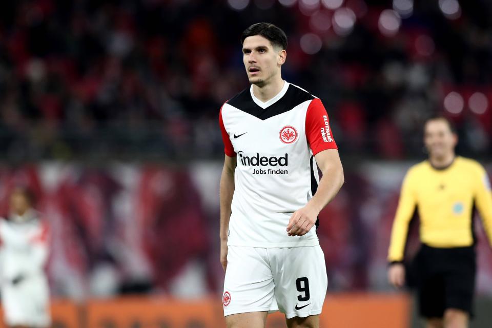 弗赖堡表现不佳，新赛季前景堪忧引发警惕的简单介绍