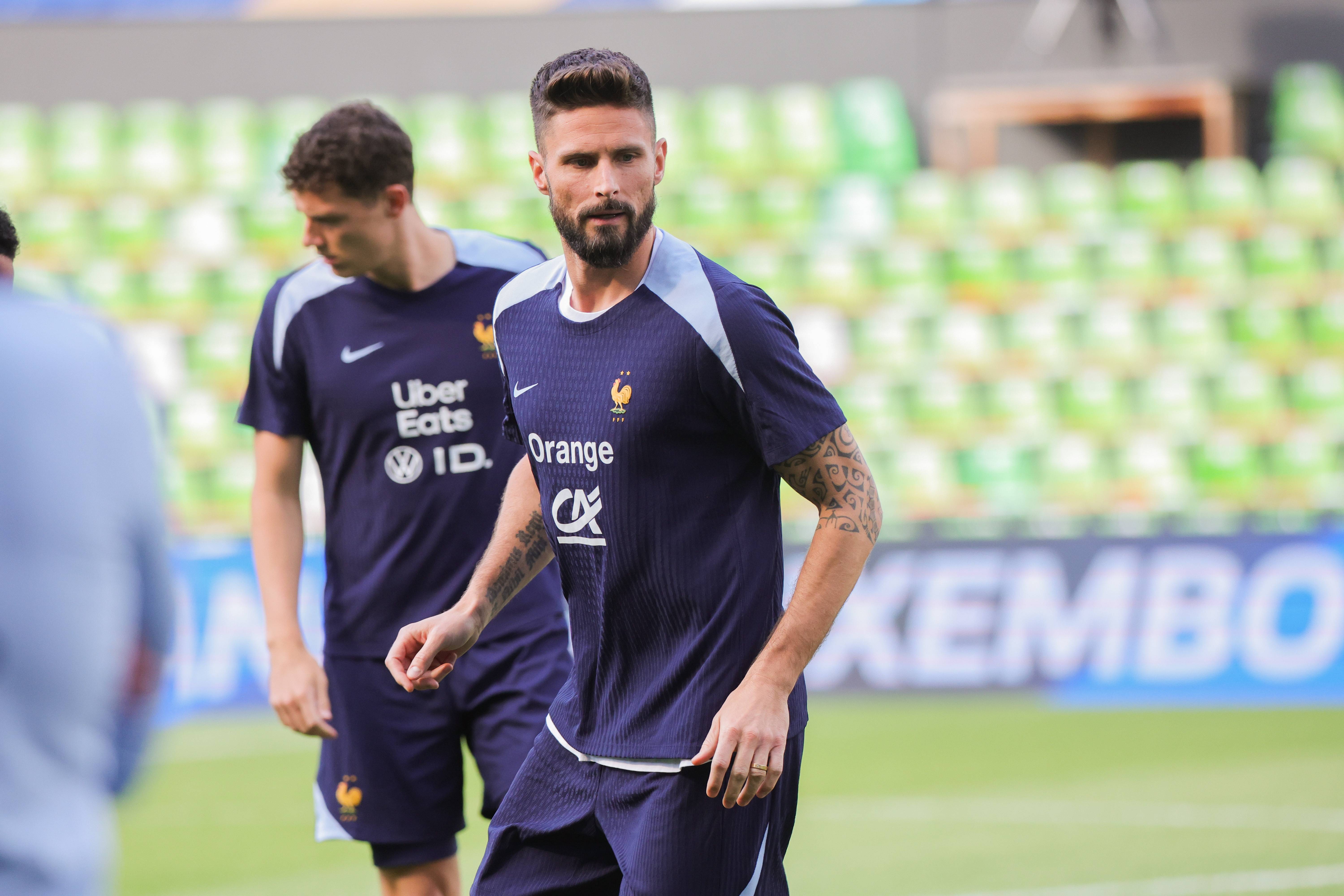 法国球员力争进入国际盃决赛