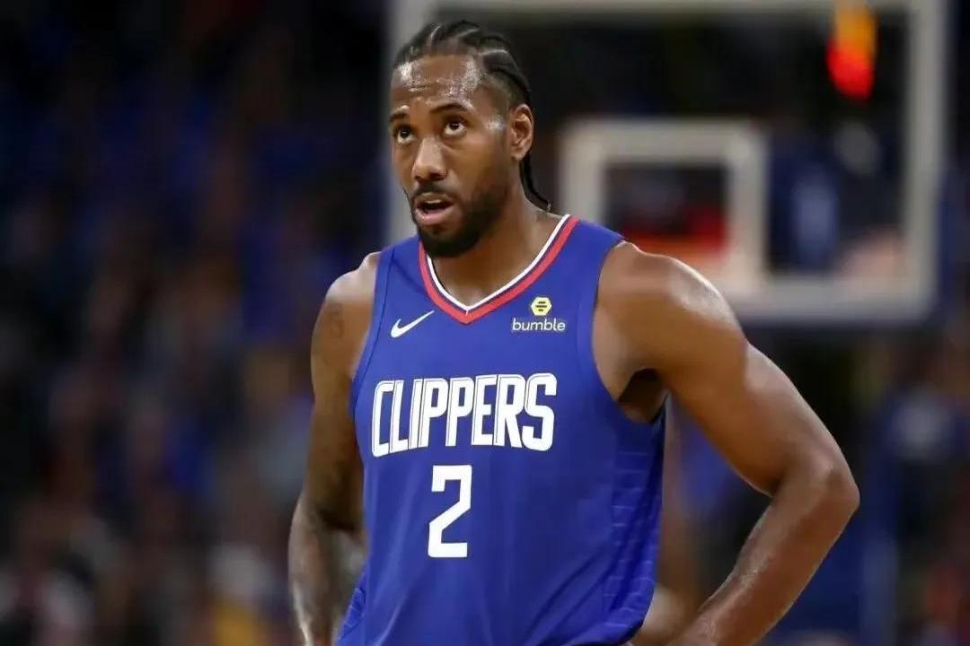 快船队逆转赢下老鹰队,莱昂纳德砍下30+9 快船队逆转赢下老鹰队,莱昂纳德砍下30+9