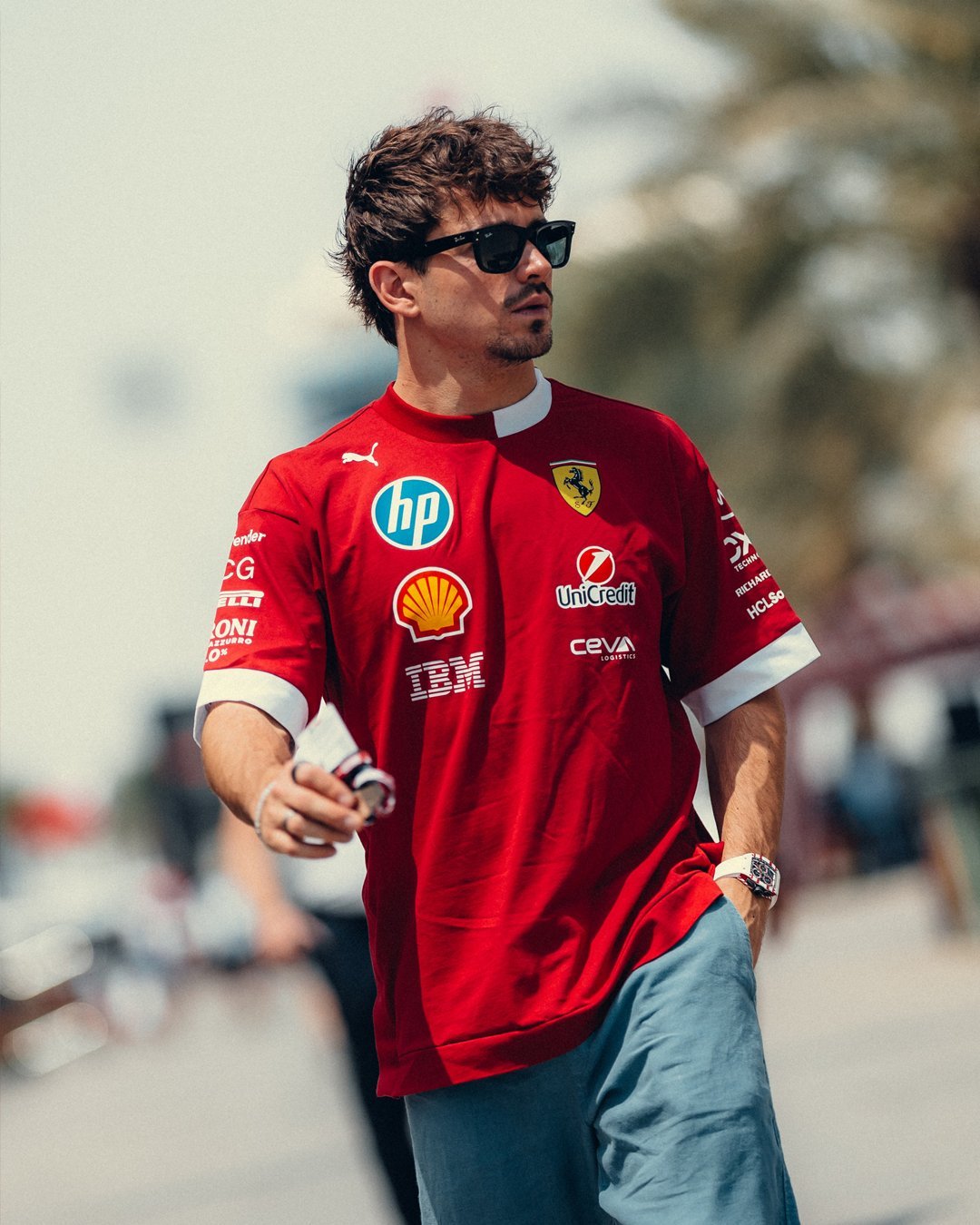 包含法拉利翻盘哈斯车队，勒克莱尔统治全场的词条